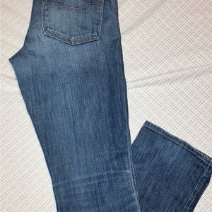 GAP 1969 Women's Real Straight low-rise denim